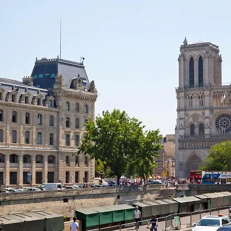 Apartment Tasty Luxury 3 Bedroom Full View Seine-notre Dame